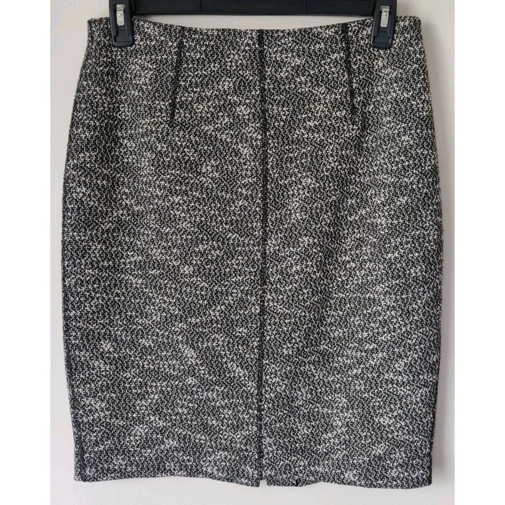 Ann Taylor Black/White Textured Tweed Pencil Skirt Back Slit Back Zip Size M‎